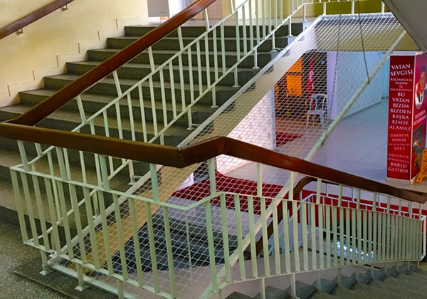 Okul Güvenlik merdiven Filesi